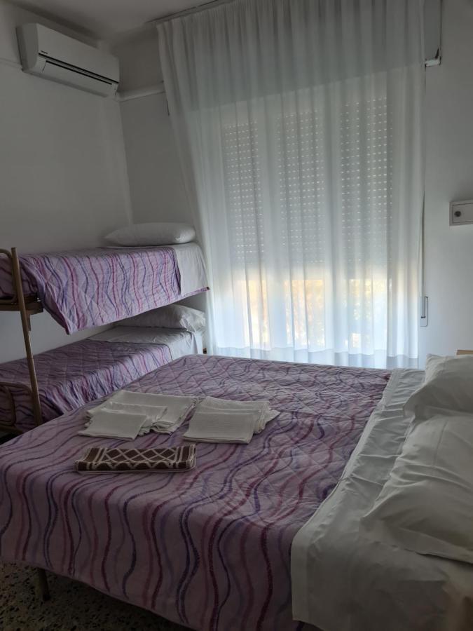Hotel Marconi Miramare Rimini Exteriör bild